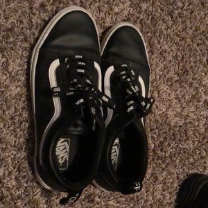 vans size 10 black and white off whites